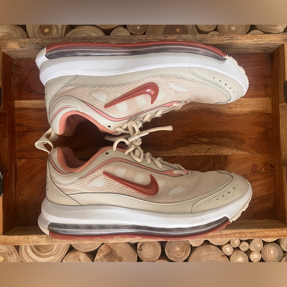 Women’s Nike Shocks